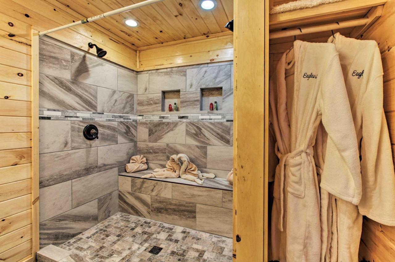 Sevierville Cabin With Private Hot Tub And Fireplace! ภายนอก รูปภาพ