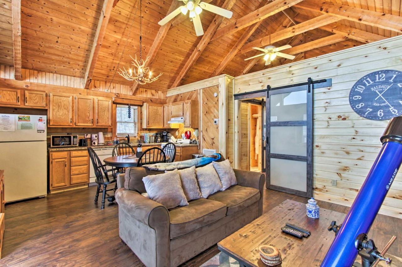 Sevierville Cabin With Private Hot Tub And Fireplace! ภายนอก รูปภาพ