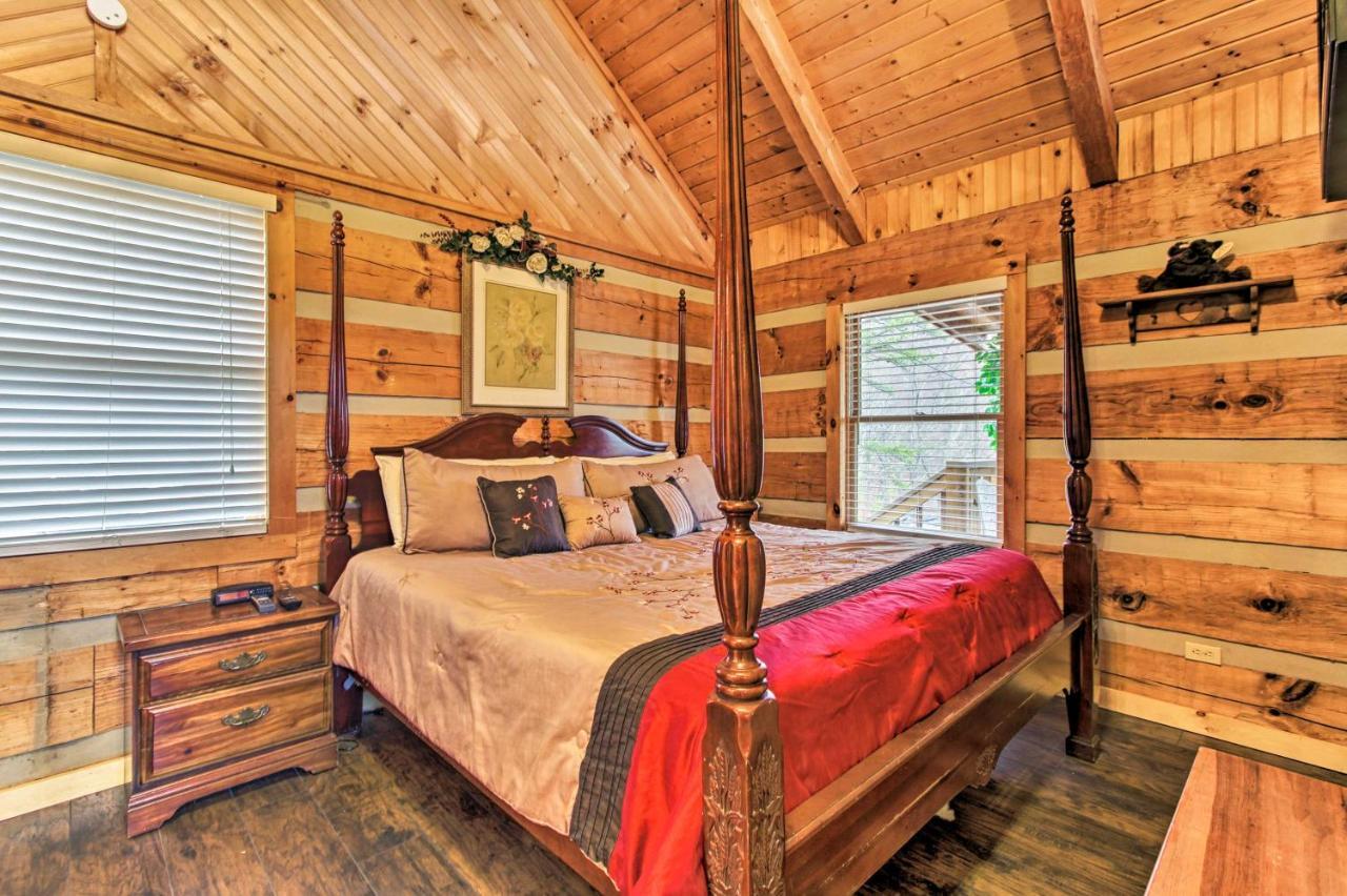 Sevierville Cabin With Private Hot Tub And Fireplace! ภายนอก รูปภาพ